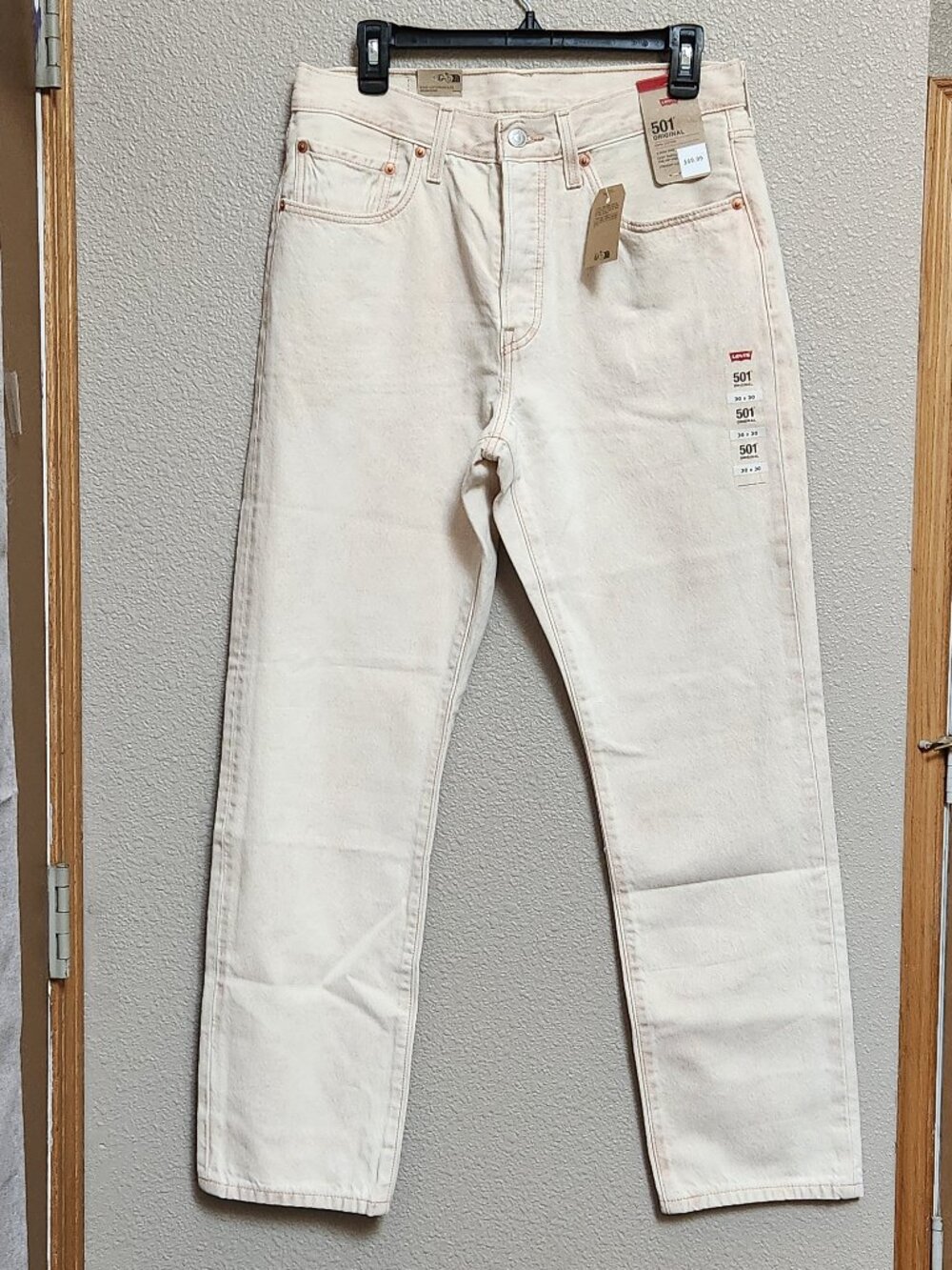 Levi's 501 Straight Leg Women's Jeans in Off-White/Cream